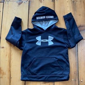 Boys XL Under Armour black gray hoodie